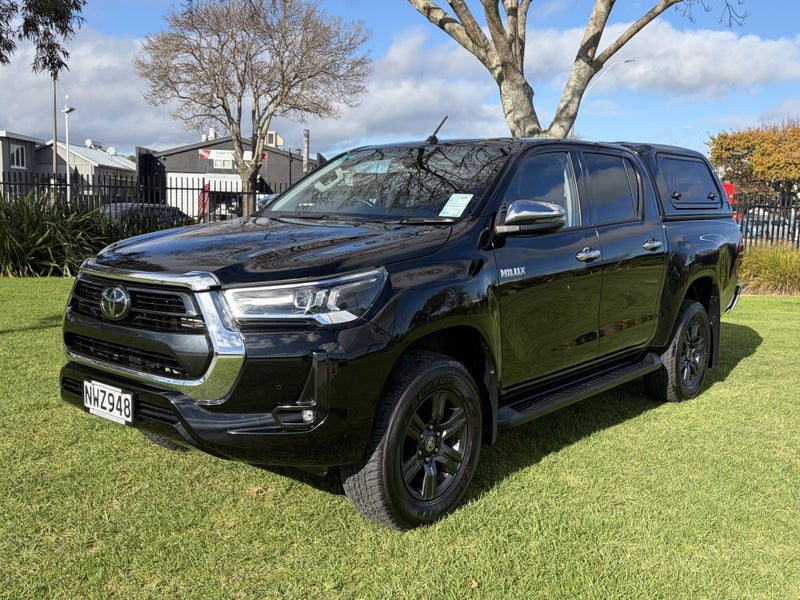 2021 Toyota Hilux SR5 2.8DT Automatic 2WD Doubl... image 3