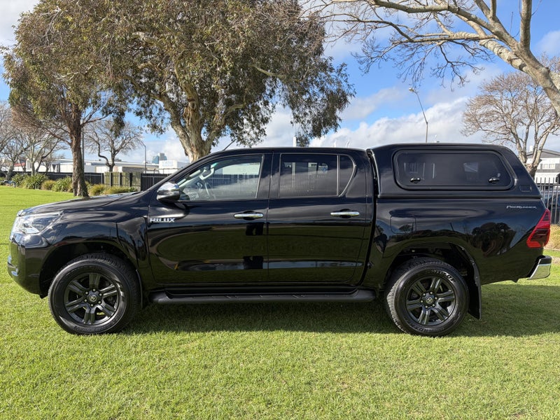 2021 Toyota Hilux SR5 2.8DT Automatic 2WD Doubl... image 4