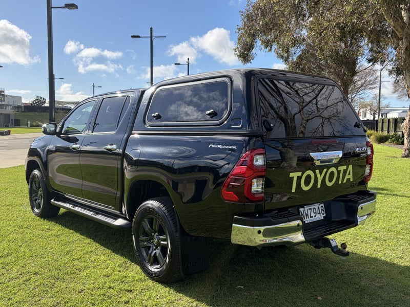 2021 Toyota Hilux SR5 2.8DT Automatic 2WD Doubl... image 5