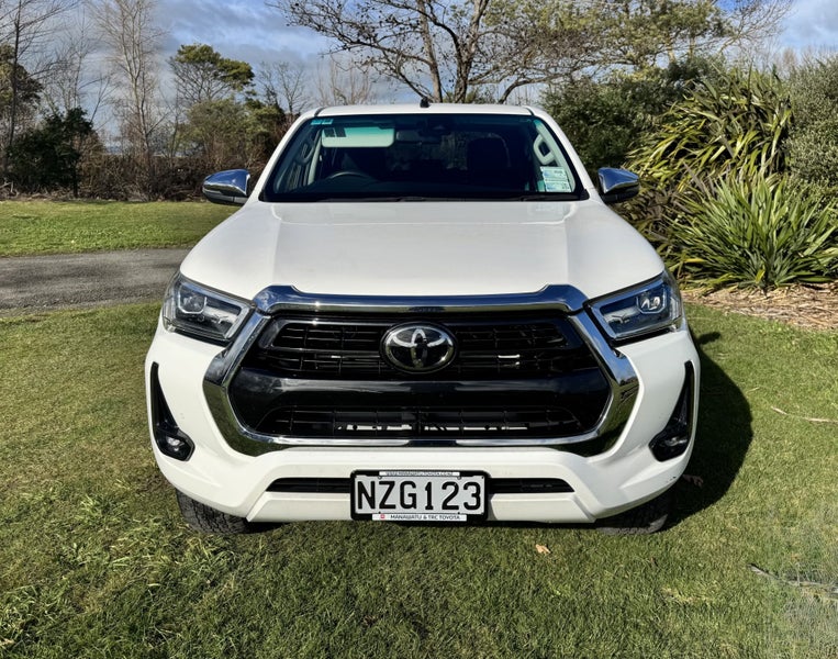 2021 Toyota Hilux SR5 2.8DT Automatic 2WD Doubl... image 2