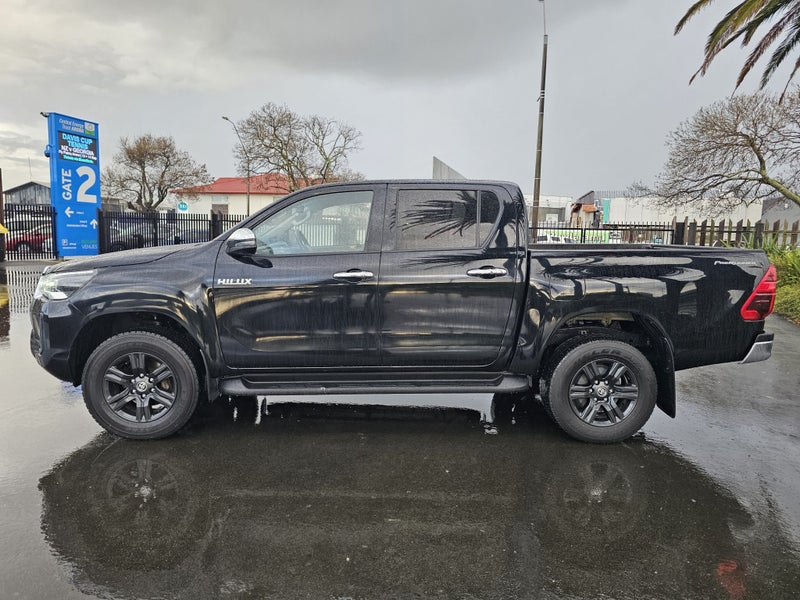 2021 Toyota Hilux SR5 2.8DT Automatic 2WD Ute -... image 4
