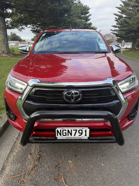 2021 Toyota Hilux SR5 2.8DT Automatic 4WD Doubl... image 2