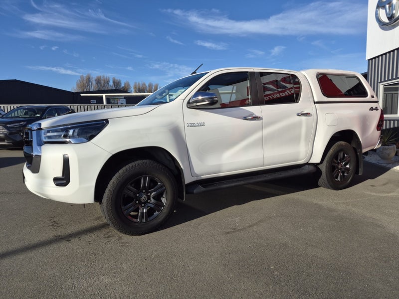 2021 Toyota Hilux SR5 2.8DT Automatic 4WD Doubl... image 4