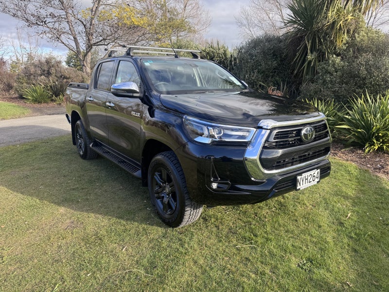 2021 Toyota Hilux SR5 2.8DT Automatic 4WD Doubl... image 3