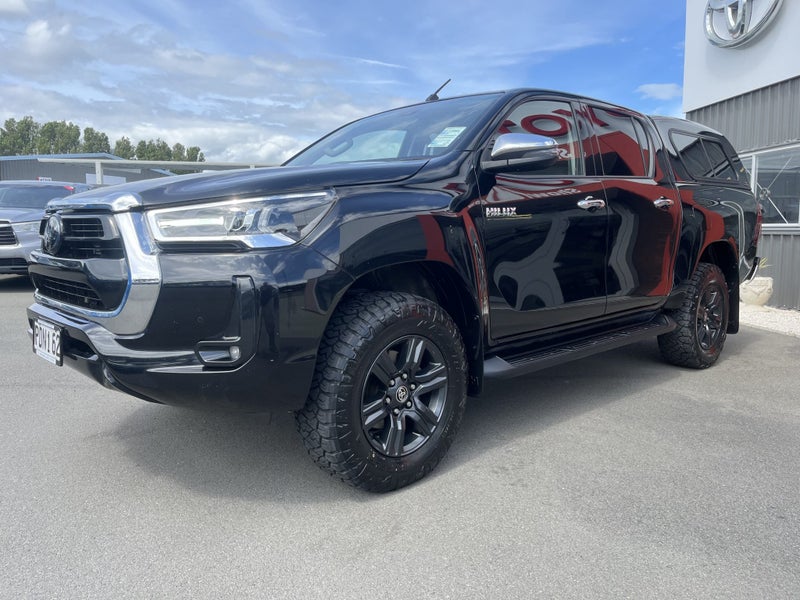 2021 Toyota Hilux SR5 2.8DT Automatic 4WD Doubl... image 3