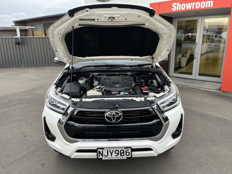 2021 Toyota Hilux SR5 2.8DT Automatic 4WD Doubl... image 2