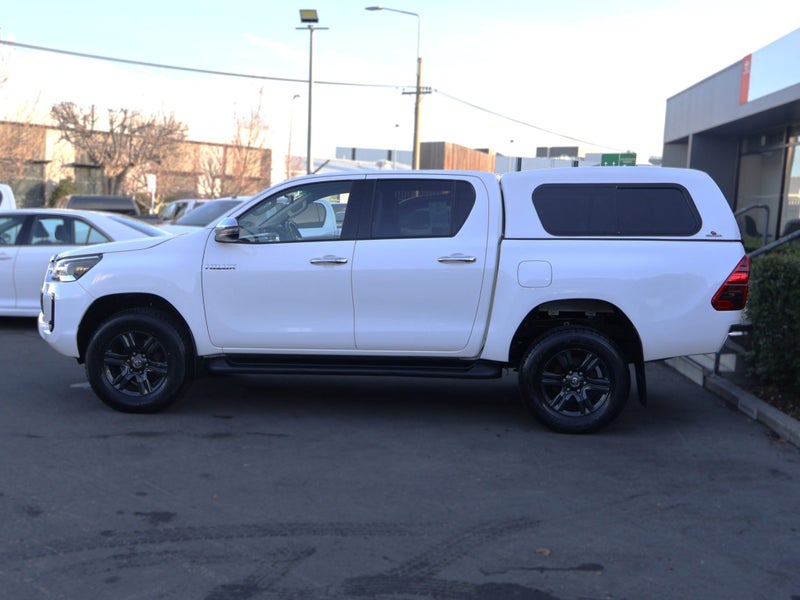 2021 Toyota Hilux SR5 2.8L 4WD/4X4, Automatic image 4
