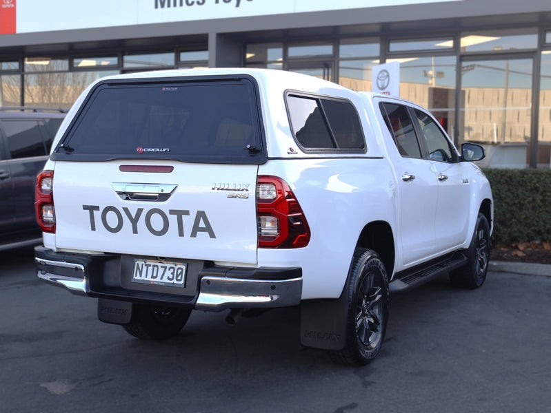 2021 Toyota Hilux SR5 2.8L 4WD/4X4, Automatic image 5