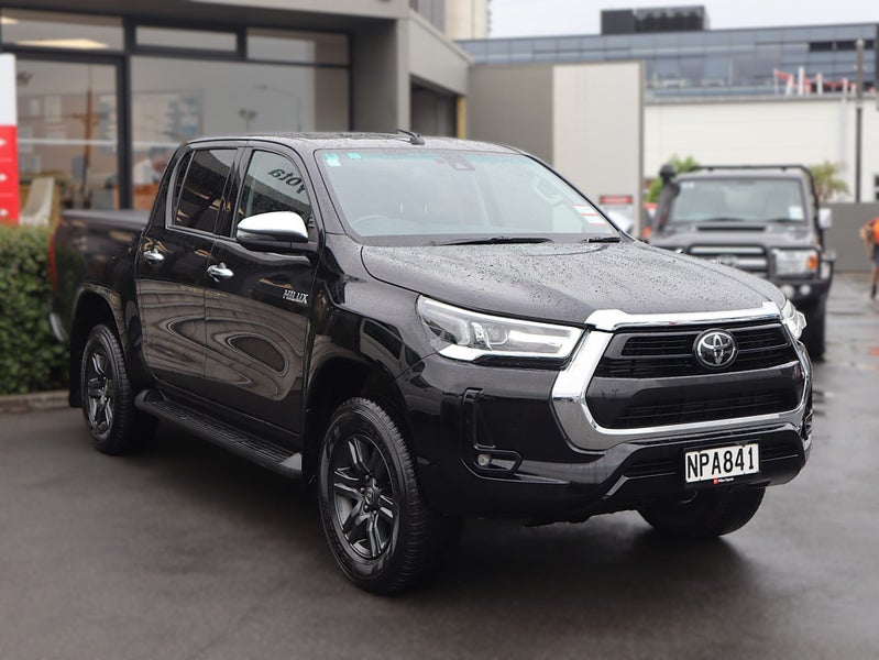2021 Toyota Hilux SR5 2.8L Turbo DIESEL 4WD/4X4... image 1