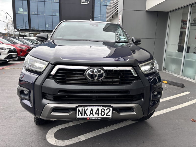 2021 Toyota Hilux SR5 CRUISER 2.8 DIESEL 4WD LU... image 4