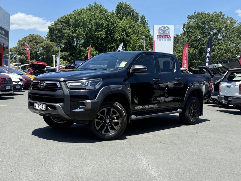 2021 Toyota Hilux SR5 CRUISER 2.8DT 2WD image 2