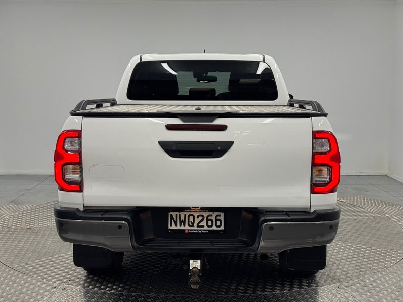 2021 Toyota Hilux SR5 CRUISER 2.8DT 4WD image 4