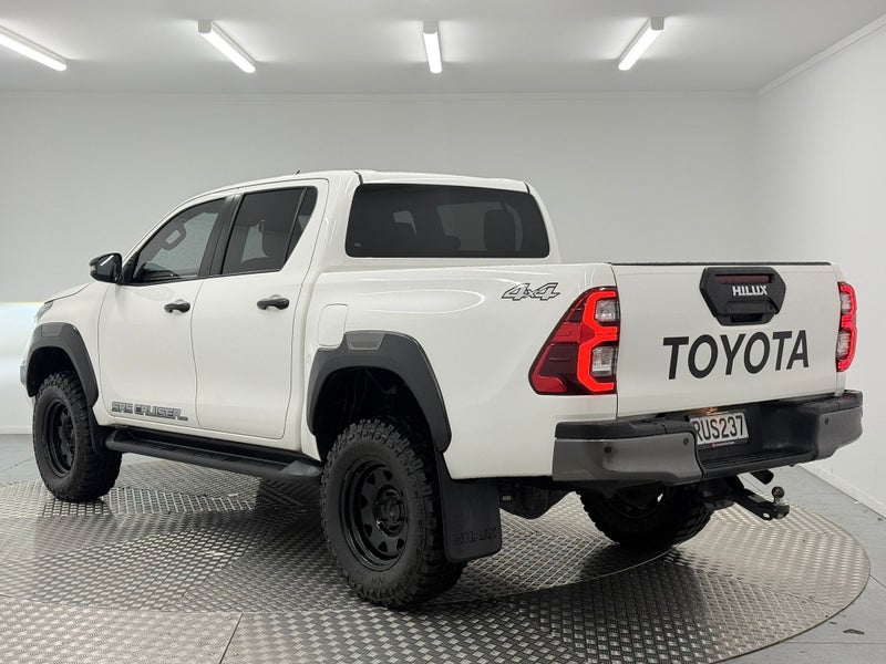 2021 Toyota Hilux SR5 CRUISER 2.8DT 4WD image 5