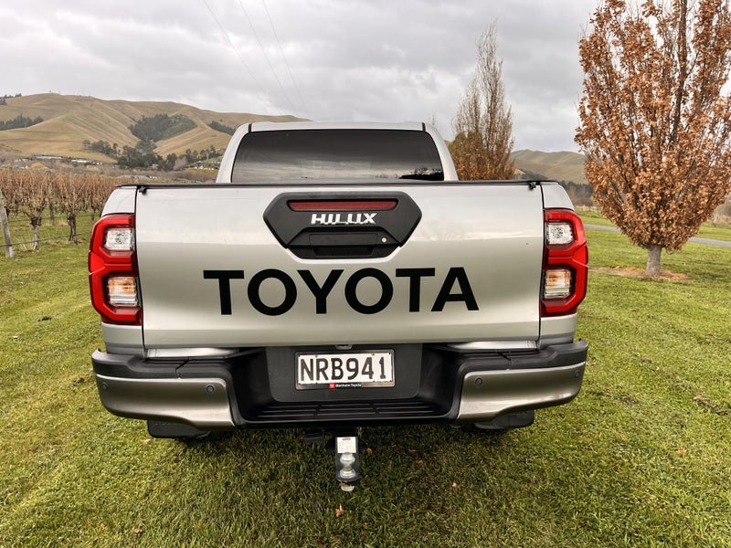 2021 Toyota Hilux SR5 CRUISER 2.8DT 6AT 2WD DCW... image 5
