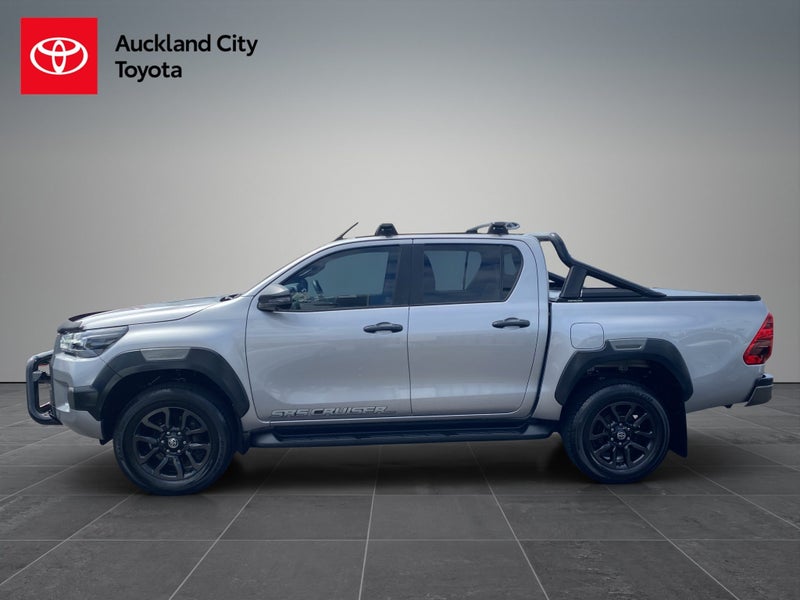 2021 Toyota Hilux SR5 CRUISER 2.8DT 6AT 4WD DCW... image 4