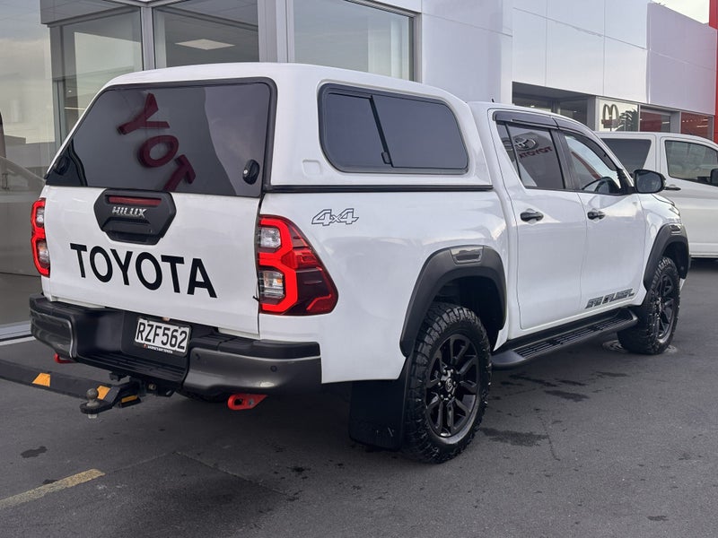2021 Toyota Hilux SR5 CRUISER 2.8DT Auto 4WD image 3