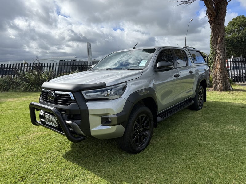 2021 Toyota Hilux SR5 CRUISER 2.8DT Automatic 4... image 3