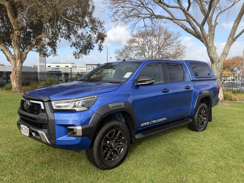 2021 Toyota Hilux SR5 CRUISER 2.8DT Automatic 4... image 3