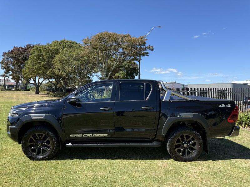 2021 Toyota Hilux SR5 Cruiser 2.8DT Automatic 4... image 4