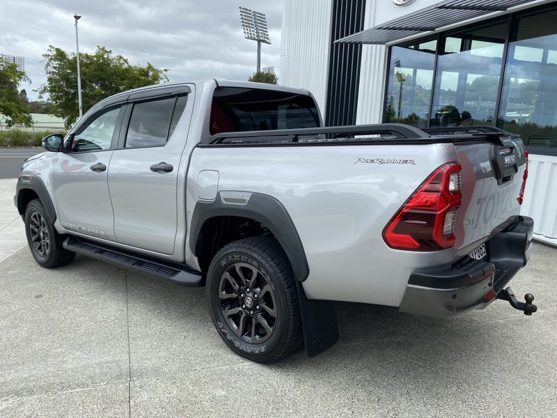 2021 Toyota Hilux SR5 Cruiser 2WD Double Cab image 3
