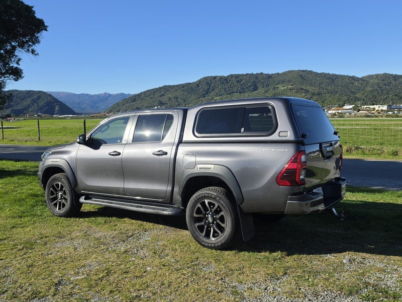 2021 Toyota Hilux SR5 Cruiser TD DC 2. image 4