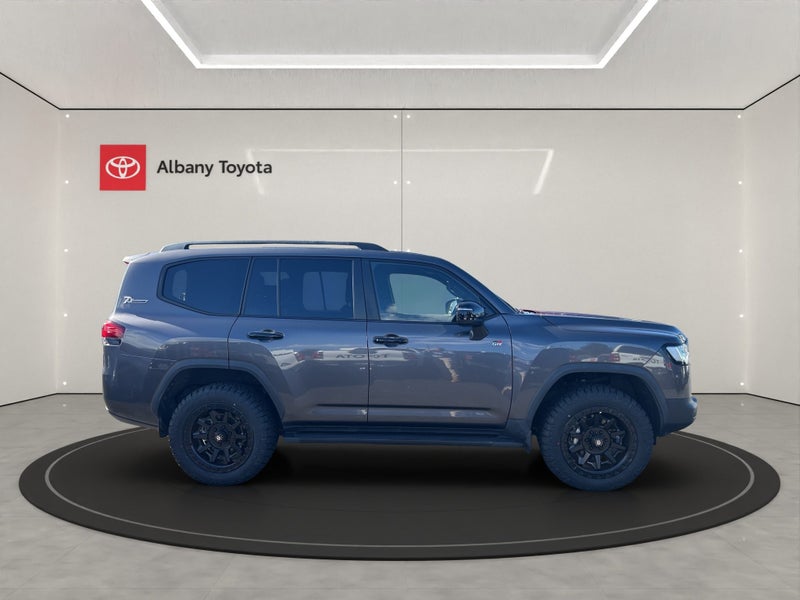 2021 Toyota Land Cruiser Landcruiser GR image 2