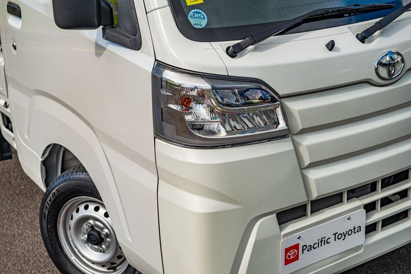 2021 Toyota Pixis 4wd image 3