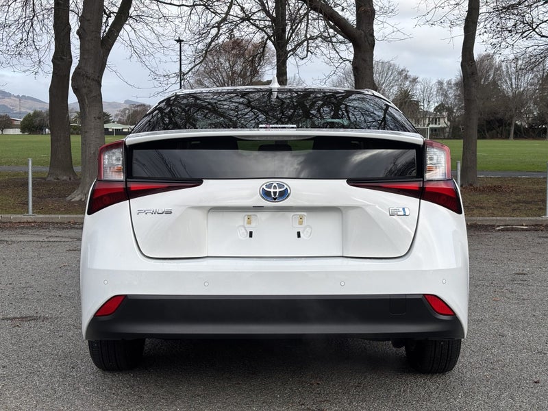 2021 Toyota Prius 1.8 Hybrid E 5 Dr Hatch CVT 2WD image 4