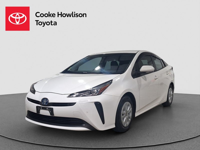 2021 Toyota Prius 1.8L Hybrid image 3