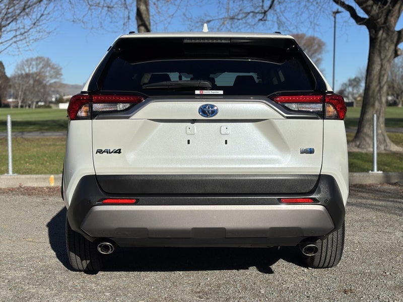 2021 Toyota RAV4 2.5 Hybrid G 5 Dr SUV CVT 4WD image 4