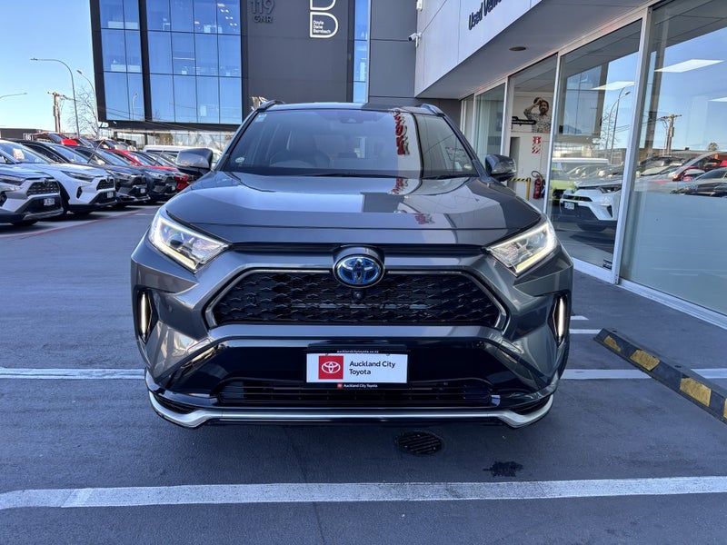 2021 Toyota RAV4 2.5 PLUG IN HYBRID LUXURY SUV image 4