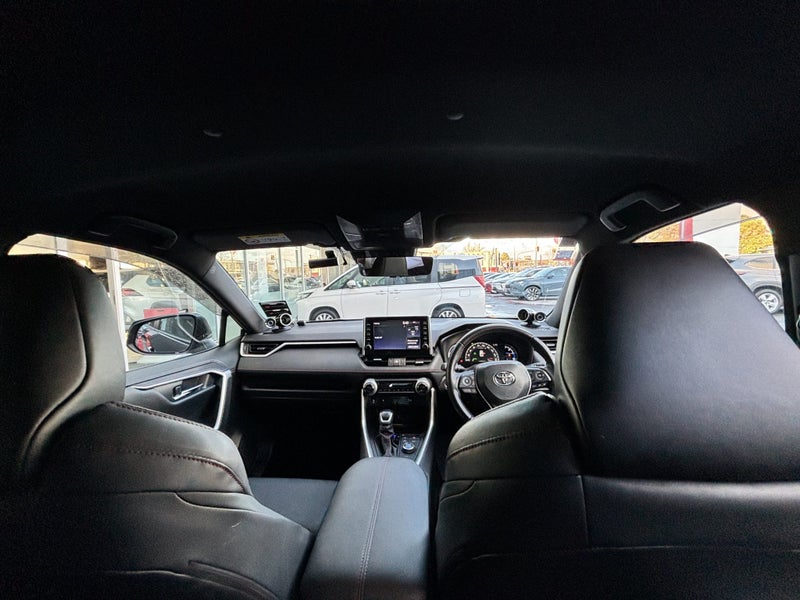 2021 Toyota RAV4 2.5 PLUG IN HYBRID LUXURY SUV image 2