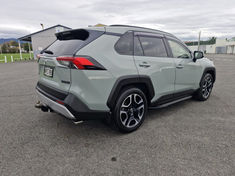 2021 Toyota RAV4 Adventure 2.5P 8AT AWD SUV/5D/... image 5