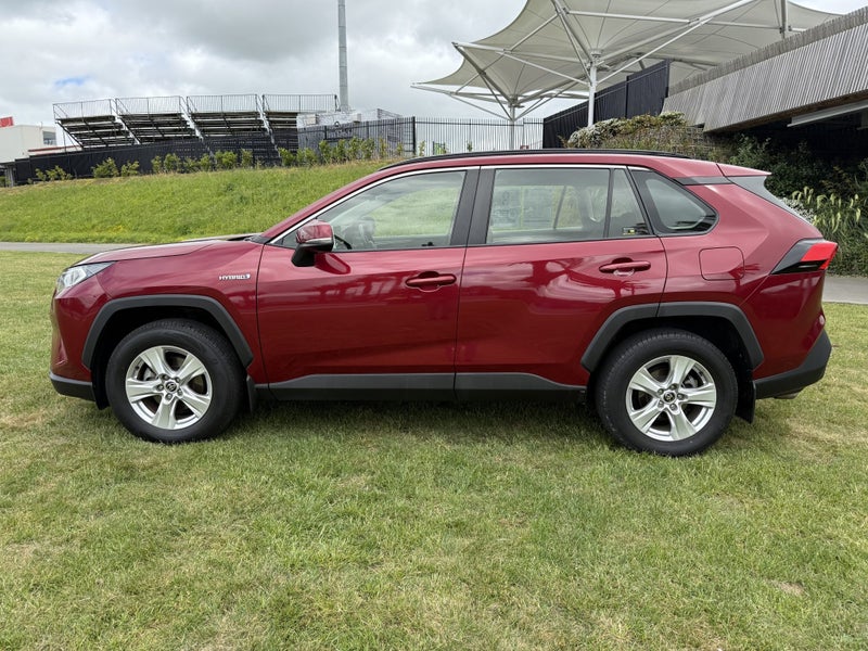 2021 Toyota RAV4 GX 2.5P Hybrid AWD Automatic SUV image 4