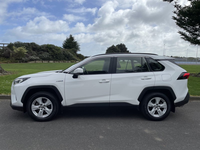 2021 Toyota RAV4 GX 2.5P Hybrid AWD SUV - Towbar image 2