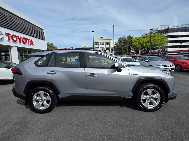 2021 Toyota RAV4 GX 2.5P Hybrid ECVT AWD SUV image 3