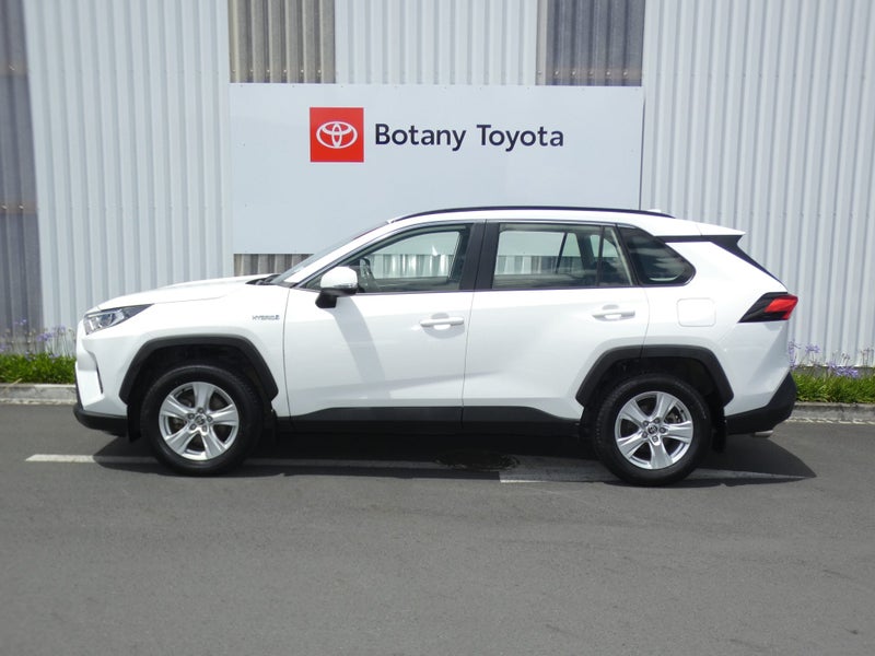 2021 Toyota RAV4 GX Hybrid image 5