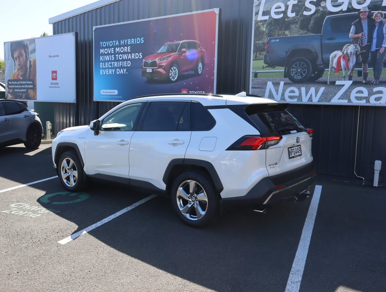 2021 Toyota RAV4 GXL 2.5P HV ECVT AWD SUV/5D/5S image 3