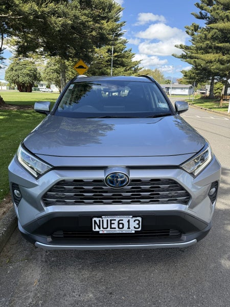 2021 Toyota RAV4 GXL 2.5P Hybrid AWD Automatic SUV image 5