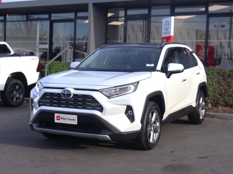 2021 Toyota RAV4 Hybrid G AWD/4WD, Push Start image 3