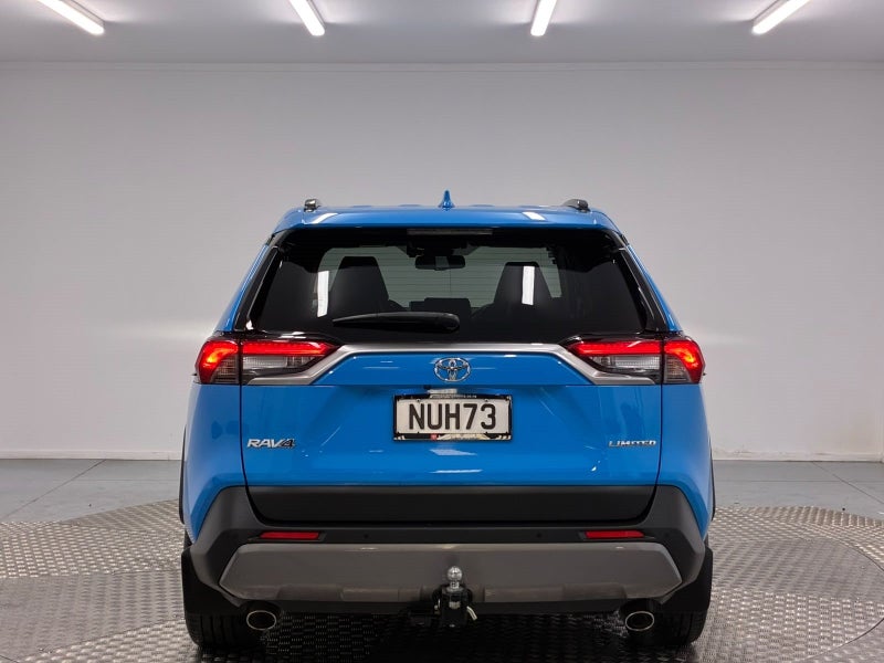 2021 Toyota RAV4 Limited 2.0P image 4