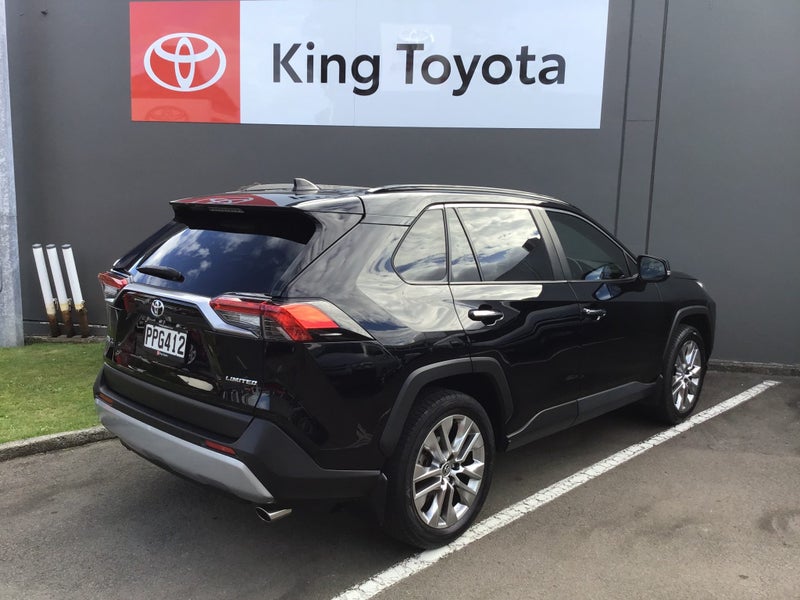 2021 Toyota RAV4 Limited 2.0P image 5