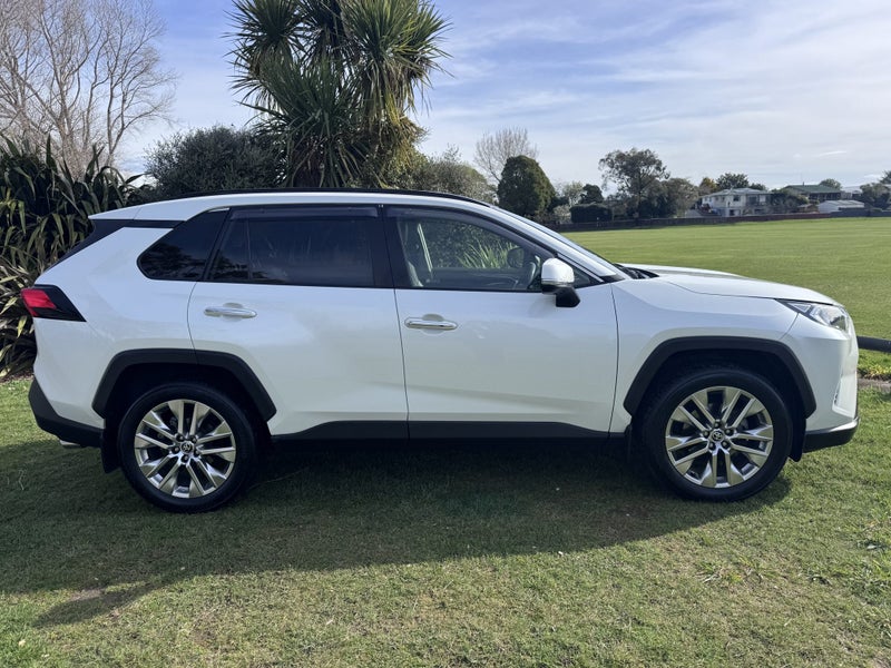 2021 Toyota RAV4 Limited 2.0P CVT FWD Automatic... image 5