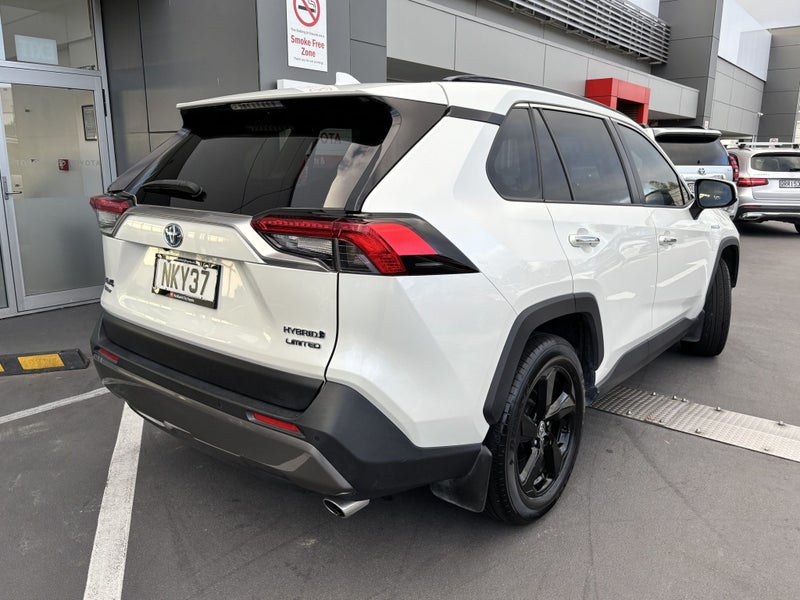 2021 Toyota RAV4 Limited 2.5 HYBRID LUXURY SUV image 3