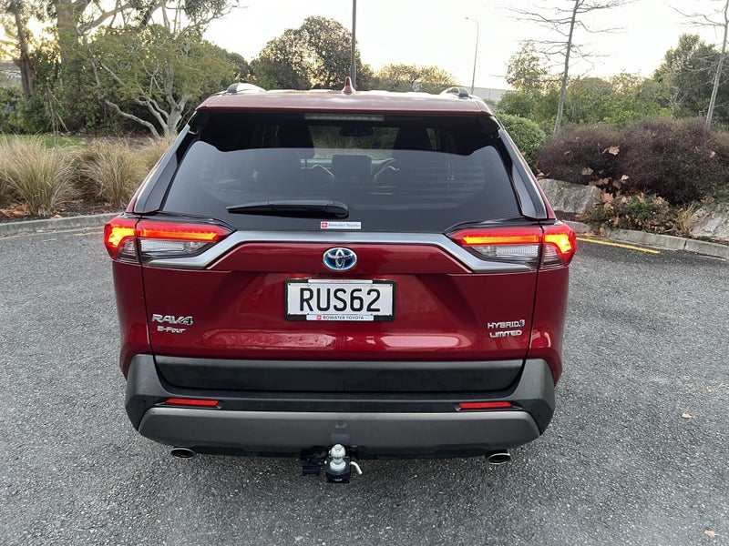 2021 Toyota RAV4 Limited 2.5P HV image 4