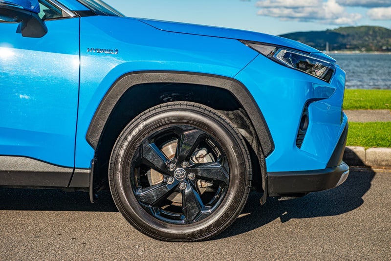 2021 Toyota RAV4 Limited 2.5P HV ECVT AWD image 4