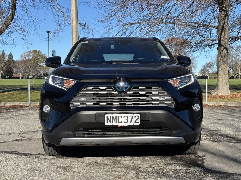 2021 Toyota RAV4 Limited 2.5P HV ECVT AWD SUV image 2