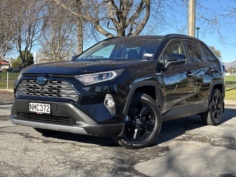 2021 Toyota RAV4 Limited 2.5P HV ECVT AWD SUV image 3