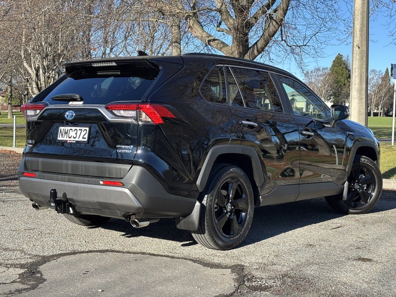 2021 Toyota RAV4 Limited 2.5P HV ECVT AWD SUV image 5