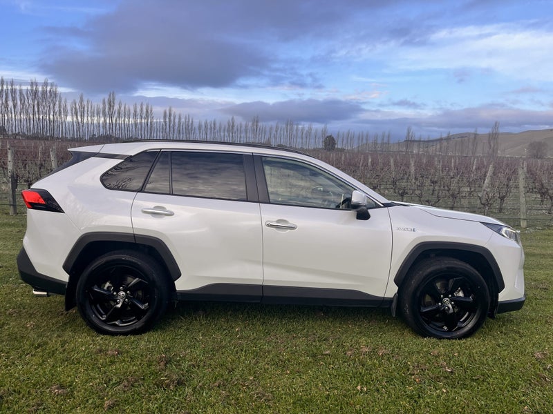 2021 Toyota RAV4 Limited 2.5P HV ECVT AWD SUV/5... image 2